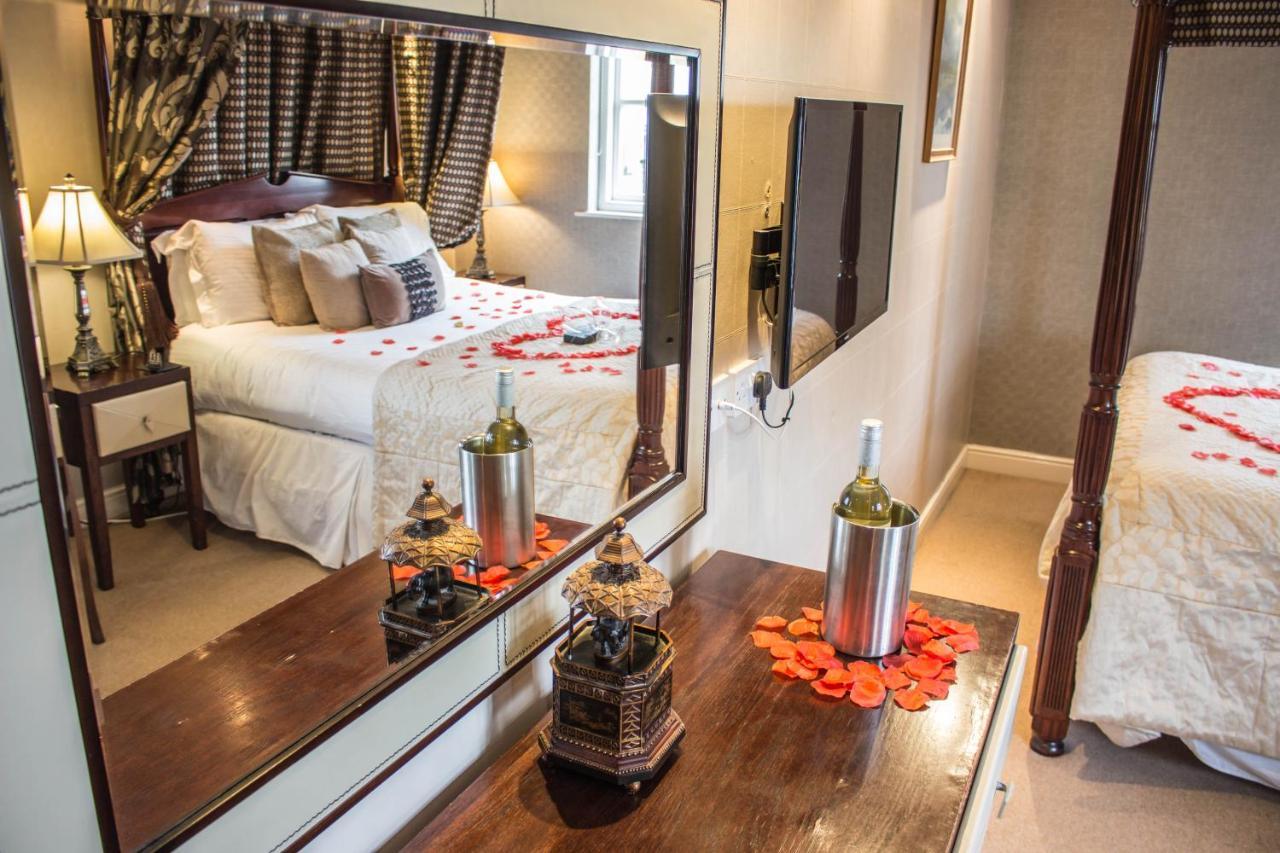 The Howbeck & The Retreat Incl Off-Site Health Club And Parking Ev Point Available Уиндермир Экстерьер фото